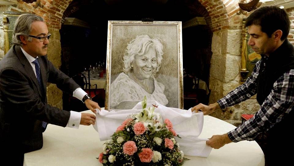 Resultado de imagen para RETRATISTA DE CENIZAS