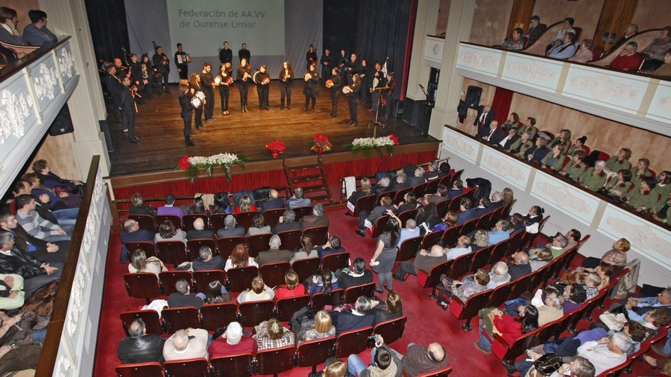 La compañía Limiar Teatro lleva hoy «Pangeia» a la sala madrileña ... La compañía Limiar Teatro lleva hoy «Pangeia» a la sala madrileña ...