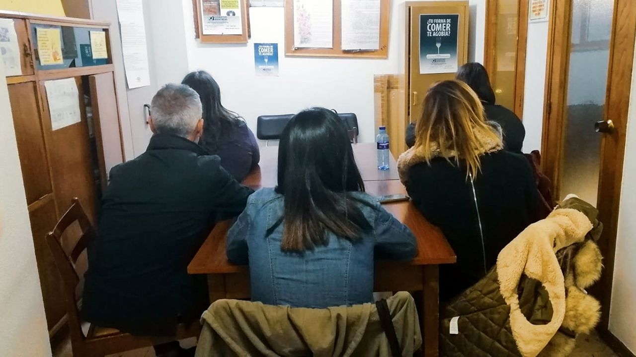 Vivir por y para comer: la muerte en vida de los comedores compulsivos Vivir por y para comer: la muerte en vida de los comedores compulsivos
