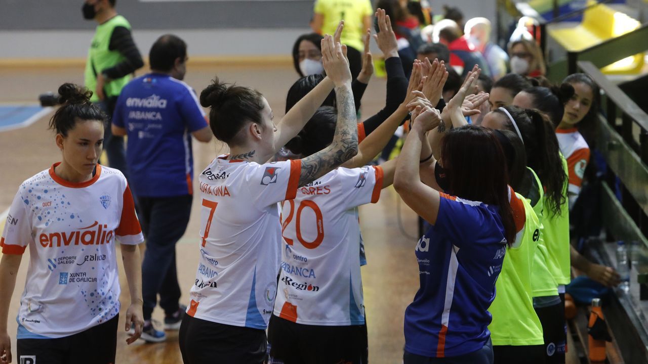 El Burela ganó con claridad al Ourense Envialia: 1-4