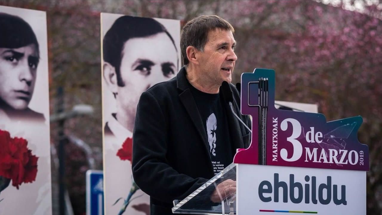 Otegi, ayer, durante un acto polÃtico de Bildu antes de la emisión de la entrevista en TV3