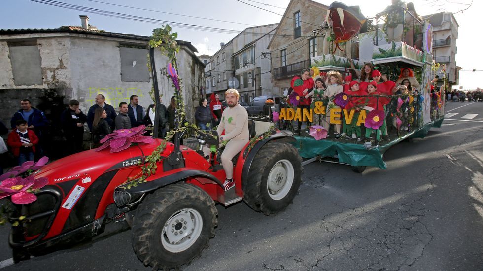 Desfile del Momo en Vilanova de arousa