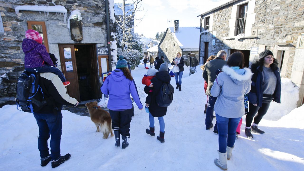 O Cebreiro es actualmente el lugar que más visitantes recibe atraídos por la nieve