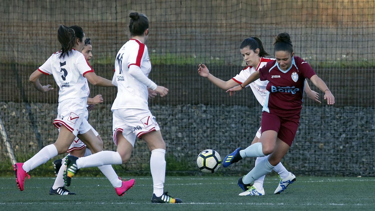 Primera torneo Vila de Noia de Fútbol femenino. Partido entre Noia y EFM Boiro