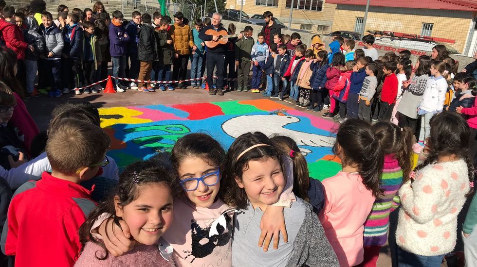 Paz Ourense.Acto por el Día de la Paz en el CPI de Ribadavia