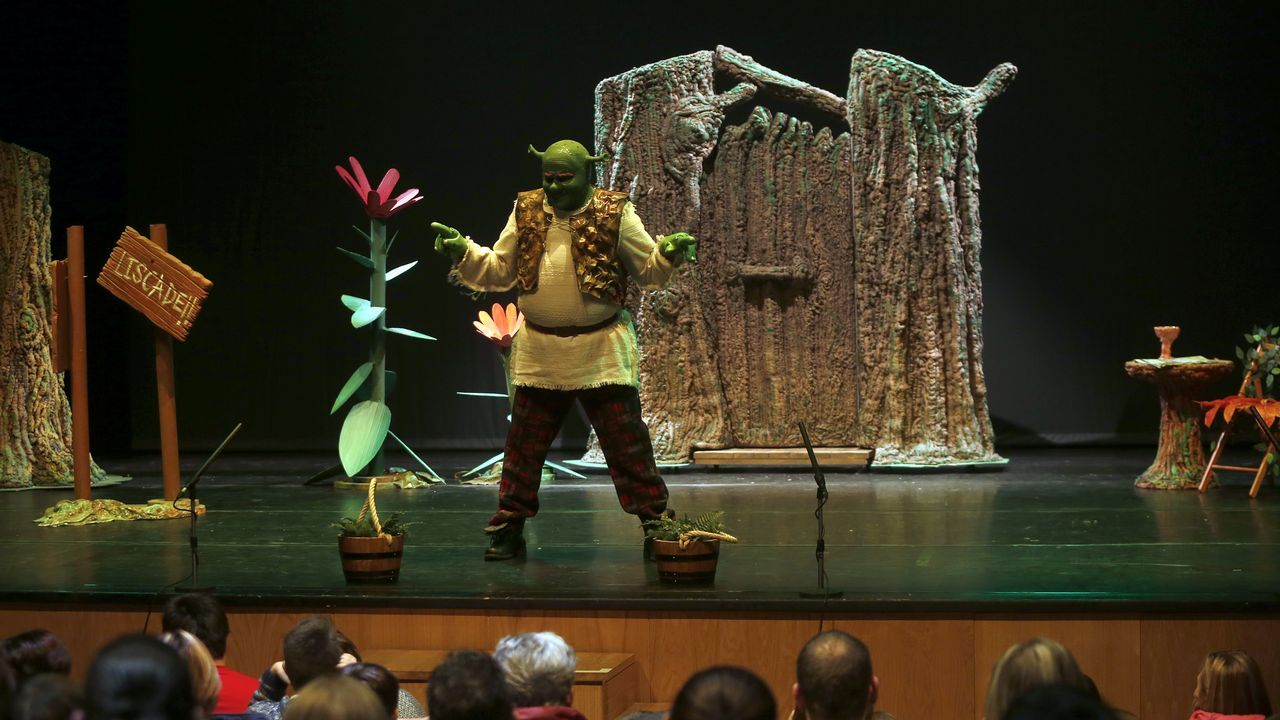 ESTRENO DEL MUSICAL «SHREK» EN EL AUDITORIO DE RIANXO.