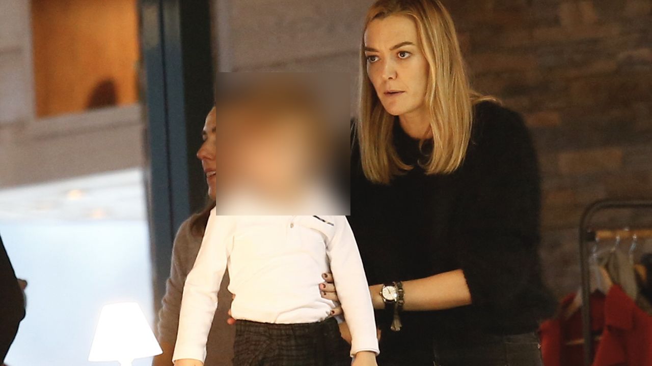Marta Ortega junto a su hijo Amancio