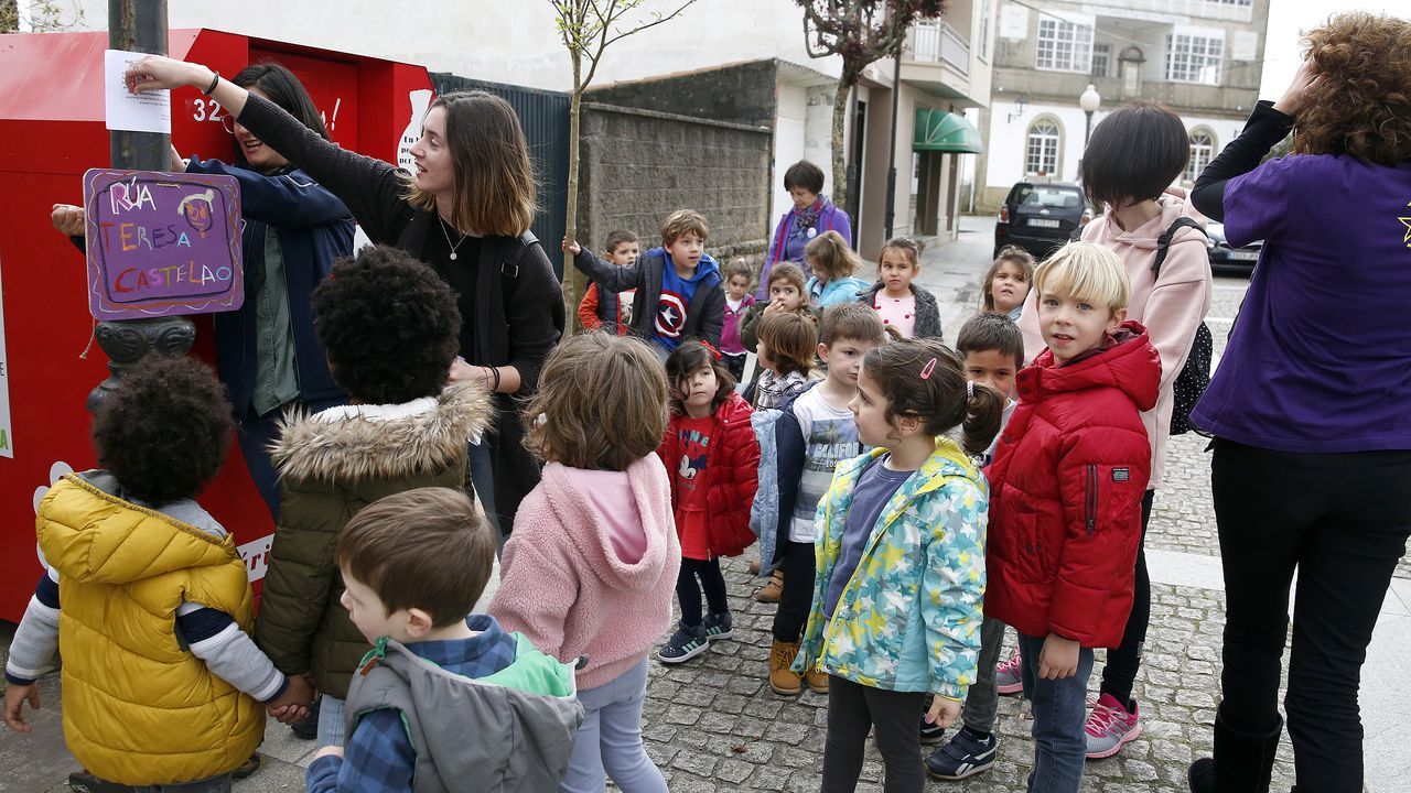 El CRA de Rianxo colocará varias placas de mujeres ilustres rianxeiras