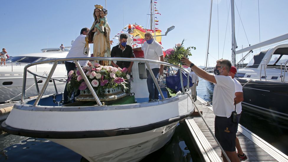 Procesión marítima de la Virgen del Carmen en Sanxenxo