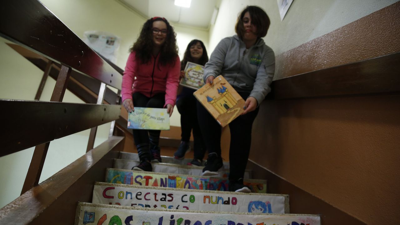 Los escolares del Colegio Anxo da Garda celebran el Dia Internacional del Libro