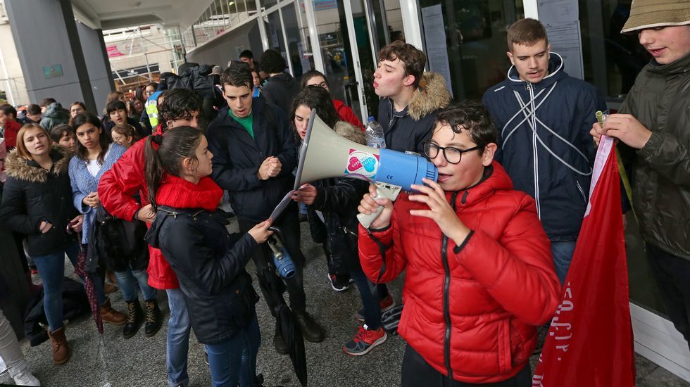Protesta contra las reválidas y la Lomce en Barbanza
