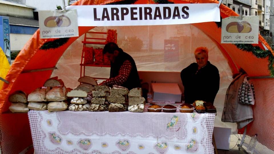 Abre el mercadillo navideño de O Barco