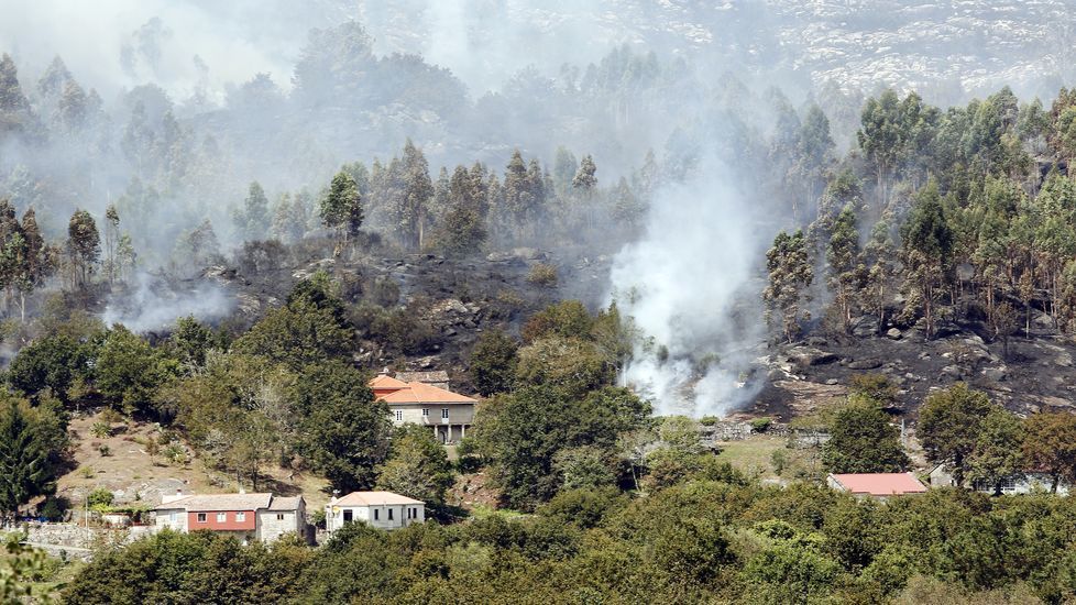Incendio forestal en Aguasantas