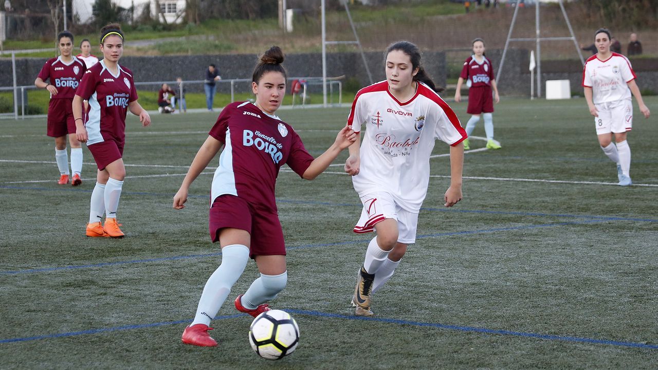 Primera torneo Vila de Noia de Fútbol femenino. Partido entre Noia y EFM Boiro