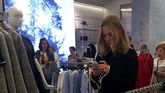 Marta Ortega, esta mañana en la nueva megatienda de Zara en A Coruña