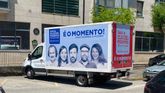 Imagen de la caravana electoral de Galicia en Común con los candidatos provinciales, y la ministra de Trabajo