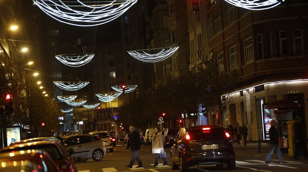 Alumbrado navideño en Juan Flórez. Plaza de Lugo
