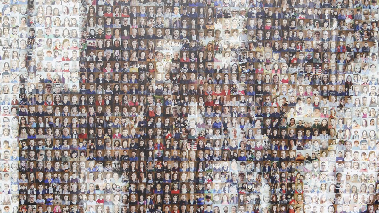 Detalle del mosaico fotográfico Homaneje a Xaquín das Herbas, de Xurxo Guitián, en la avenida Habana, en el poblado de Barreiro