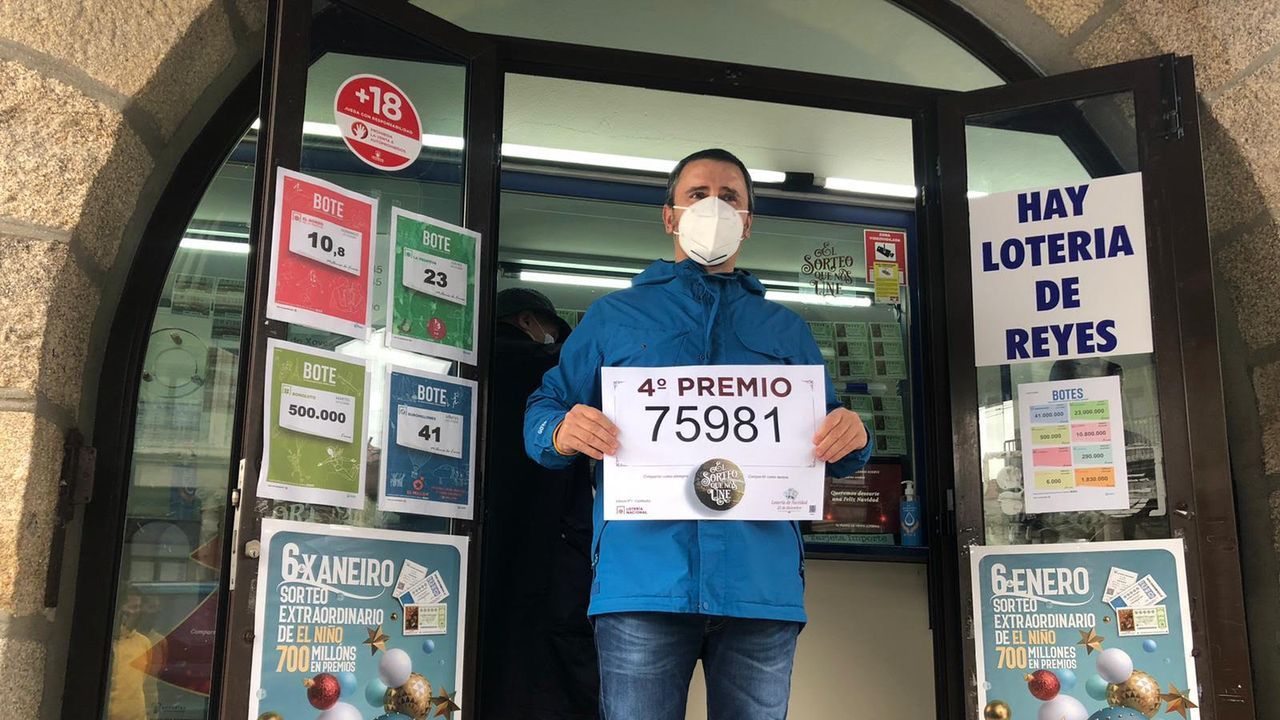 El 86986, un quinto premio, muy repartido por Galicia.5º premio de la Lotería Nacional de Navidad en el estanco de la Avenida de Monelos