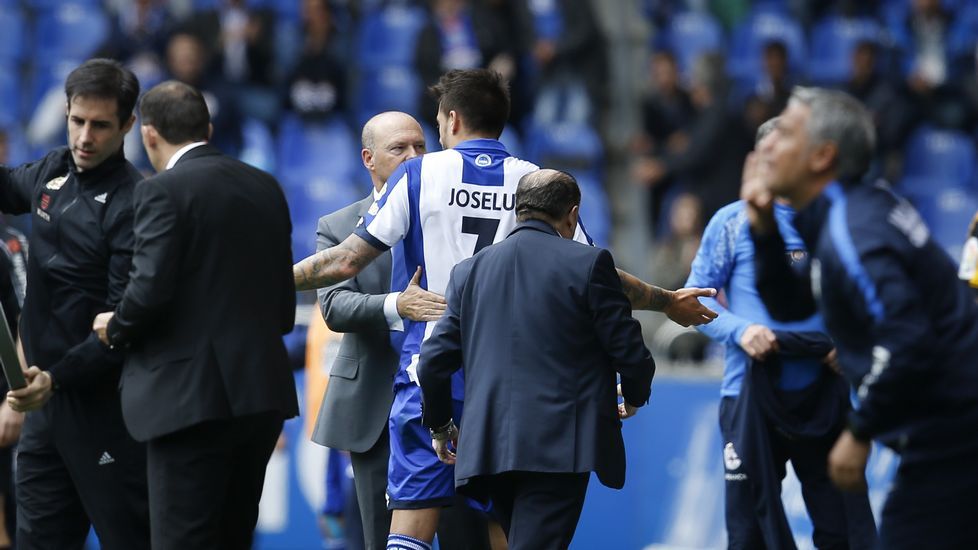 Joselu cabecea el 1-0