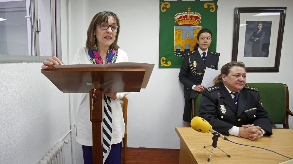 Entrega de medallas en la Policía Nacional