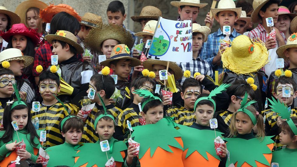 Proyecto Voz Natura del Colegio Jaime Balmes celebrando el día da terra