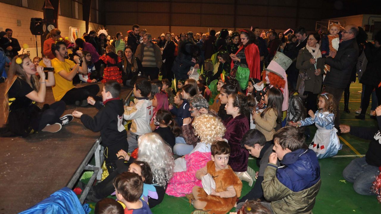 Festival de disfraces en Frades