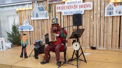 El Apalpador baj&oacute; del monte para visitar a los ni&ntilde;os de Corcubi&oacute;n: &iexcl;im&aacute;genes!