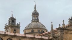 La c&uacute;pula de los Escolapios, con y sin los andamios