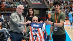 24 horas con Urbano Gonz&aacute;lez, un enfermo de ELA