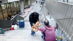 Los sintecho de Vialia Vigo, desalojados por la Xunta