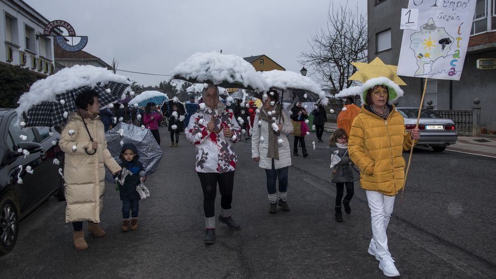 Desfile de carnaval en A Pobra do Brollón