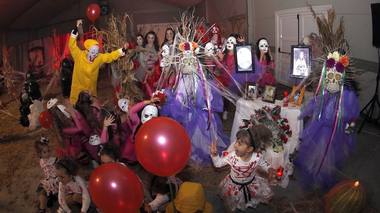 RESUMEN DEL AÑO 2019.Los niños de Alfaia no defraudaron en la celebración del Samaín