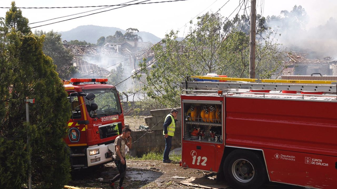 El diá después a la explosión mortal en Tui