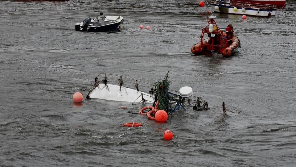Crecida por las lluvias del río Asma en Chantada.Tormenta eléctrica sobre Pontevedra