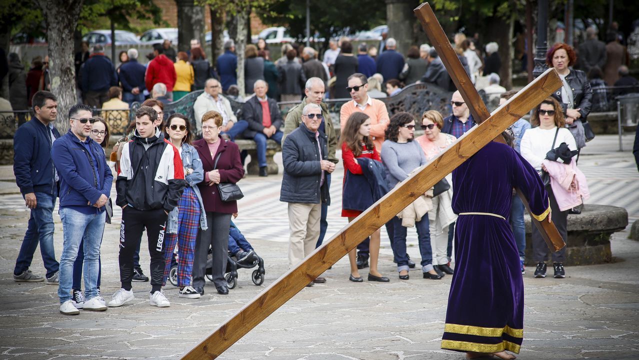 Viernes Santo en la comarca del Barbanza 2019