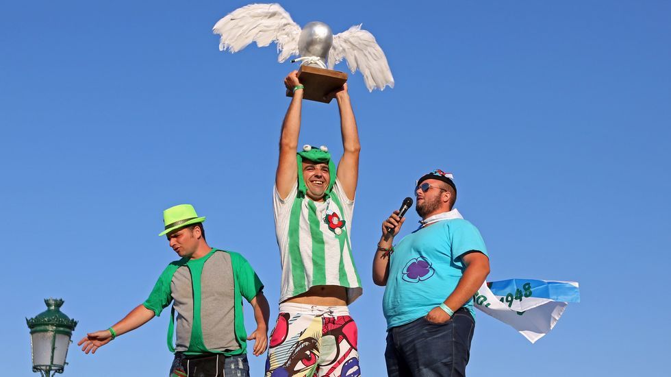 Desfile de peñas da Festa da Dorna 2016