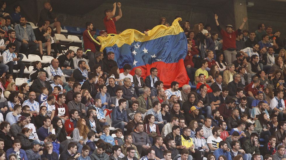 Foto de formación del Galicia-Venezuela del 2016 en el que coincidieron Denis, Sergio, Aspas y Hugo Mallo