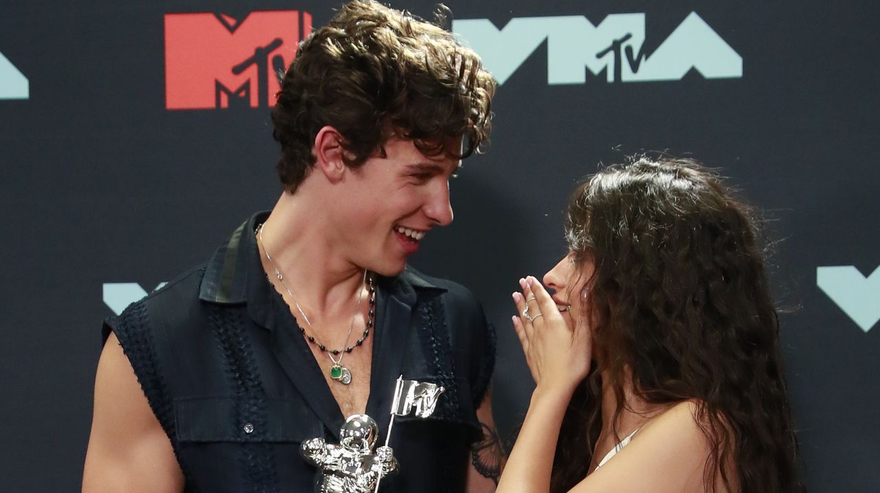 Shwan Mendes y Camilla Cabello