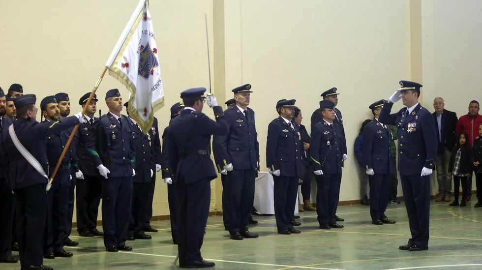 El EVA 10 celebra la festividad de su patrona la Virgen de Loreto con un acto militar