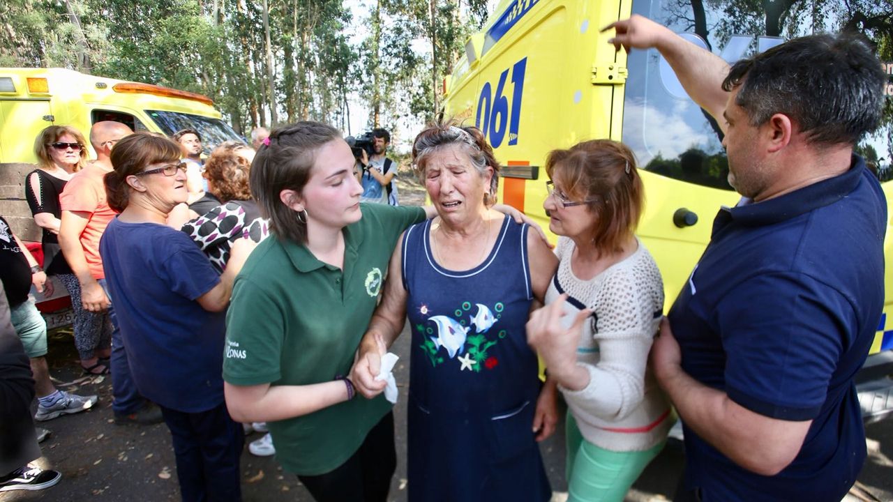 El diá después a la explosión mortal en Tui