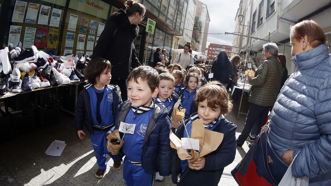 Voz Natura final del colegio Jaime Balmes, entrega de brotes de hortalizas de su huerto escolar 2020