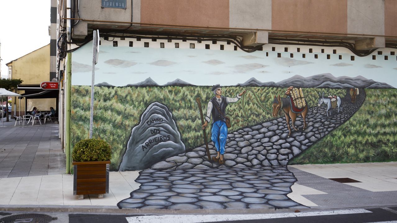 O camiño dos arrieros, de Sergio Picos, en la avenida Ortigueira