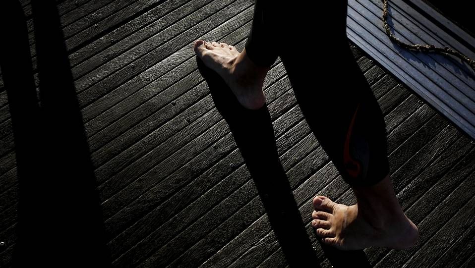 A Coruña esperaba esta mañana a los 150 inscritos en la Travesía Solidaria con una temperatura del agua de apenas 11 grados centígrados