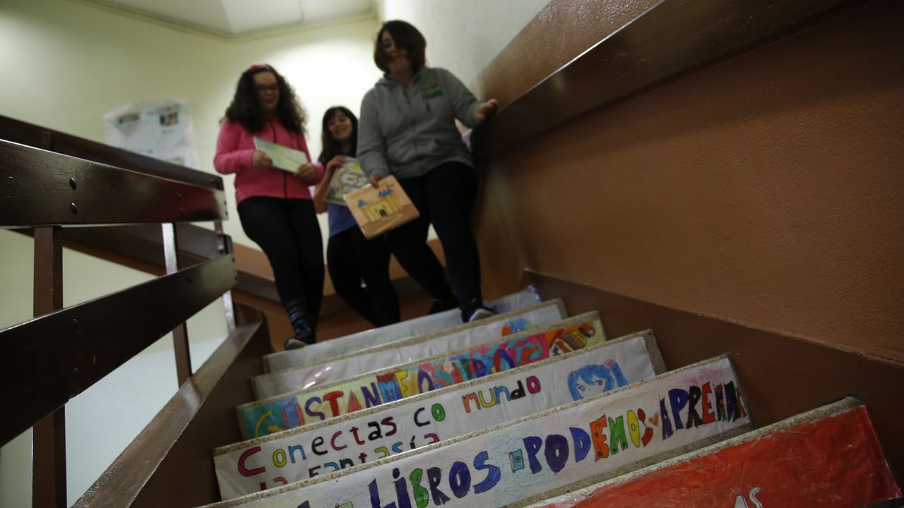Los escolares del Colegio Anxo da Garda celebran el Dia Internacional del Libro