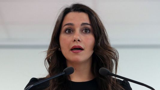 Arrimadas denuncia un mensaje de odio en Facebook que le desea &laquo;una violaci&oacute;n&raquo;