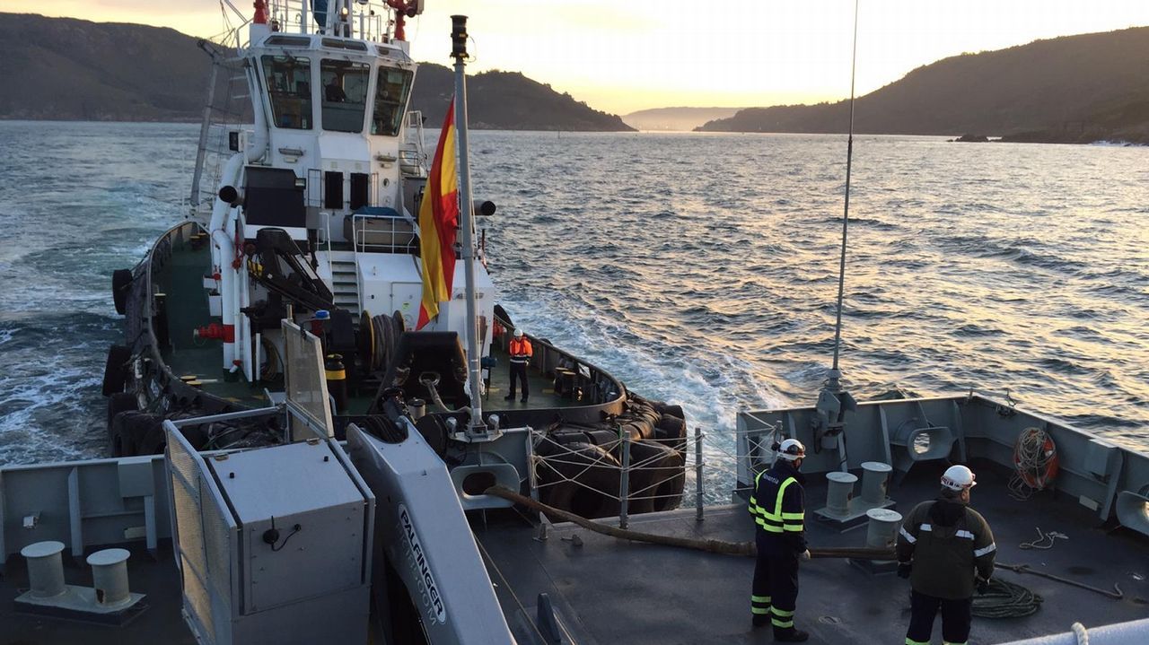Las pruebas del «Furor» comenzaron a primera hora de esta mañana; en el barco viajan 87 personas