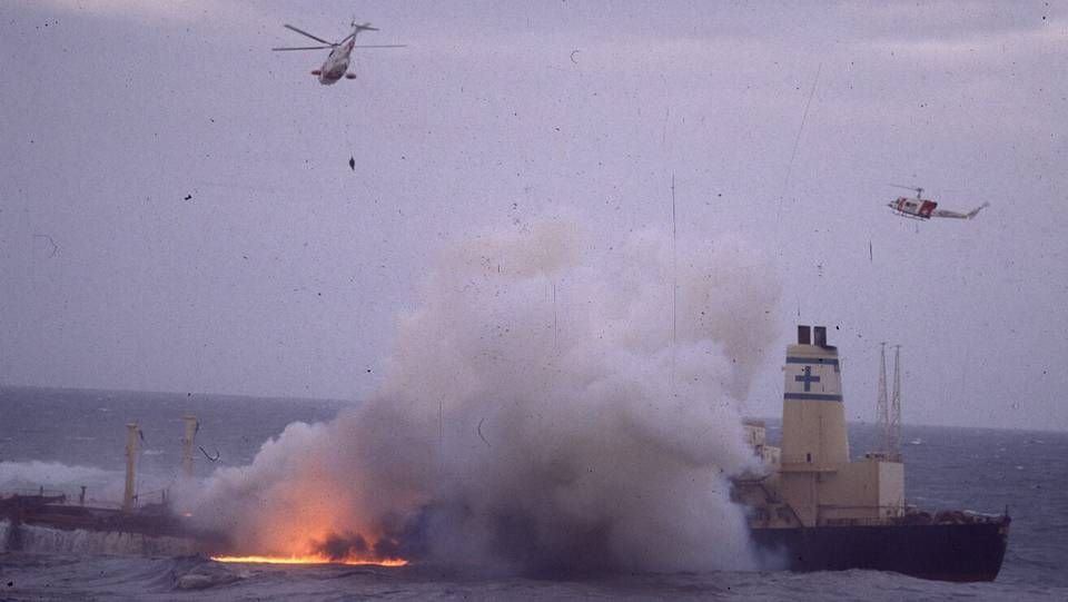 20 años del hundimiento del «Mar Egeo» en A Coruña
