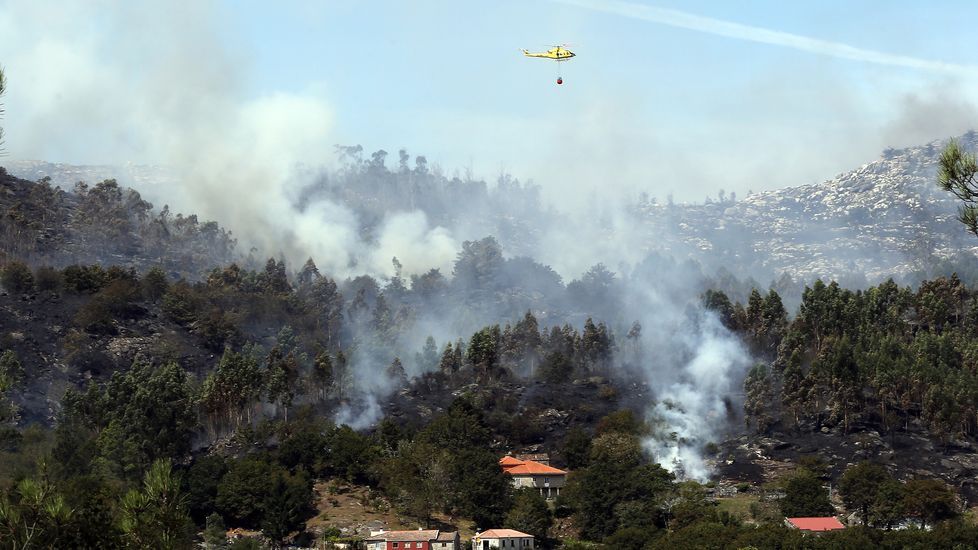 Incendio forestal en Aguasantas
