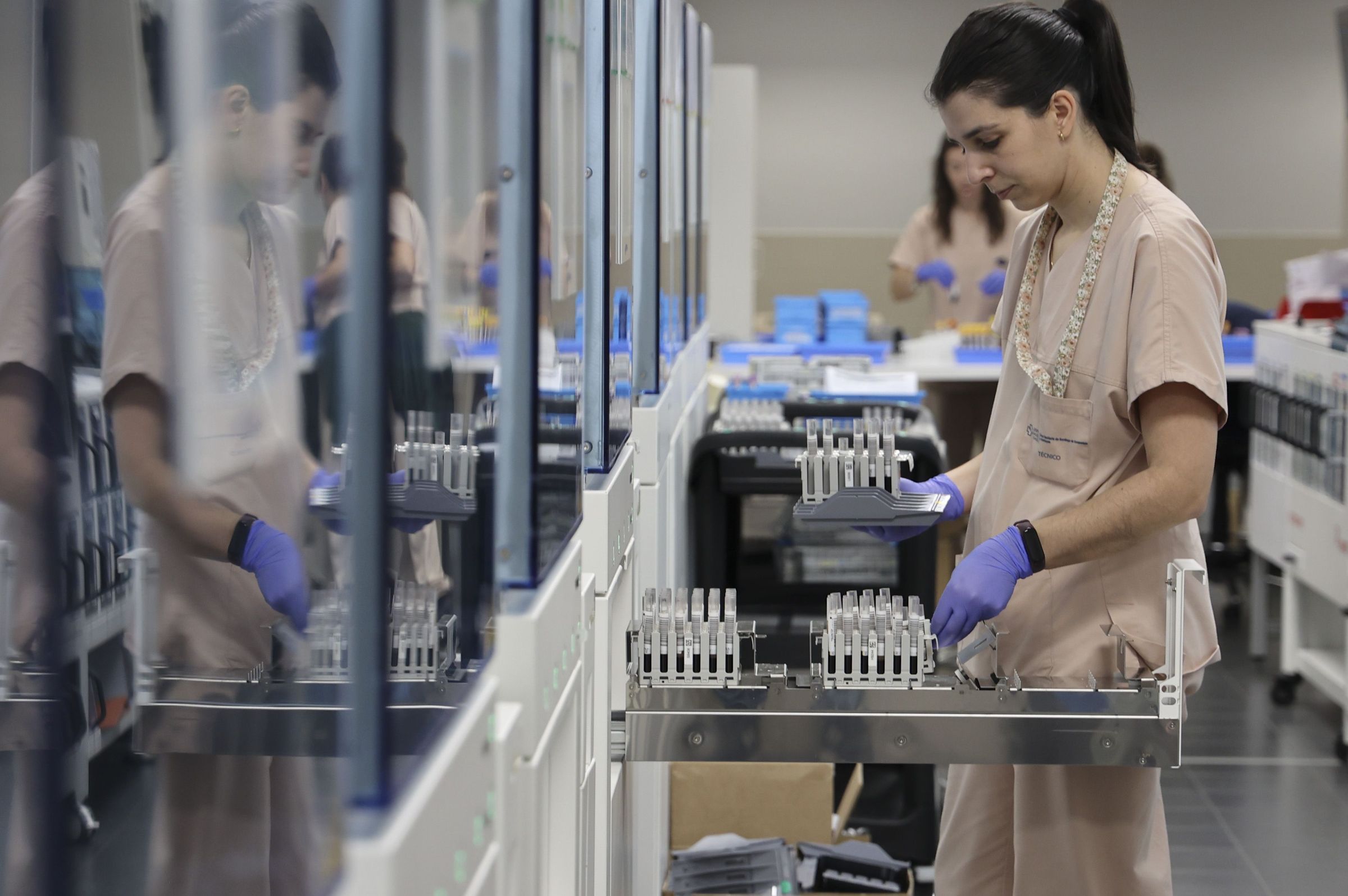 Laboratorio de anlisis clnicos do hospital xeral de Santiago. 25/04/2025